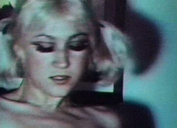 Девон Майер