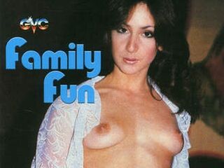 Сексуально сумасшедшая семья (1978)