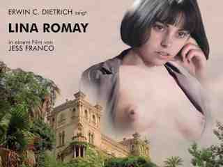 Әйелі жалаңаш суретке түседі